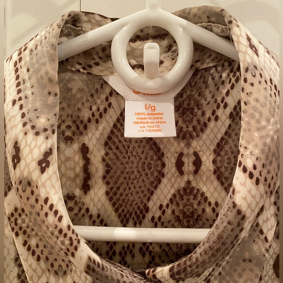 Joe Fresh snakeskin print top - Picture 3 of 4